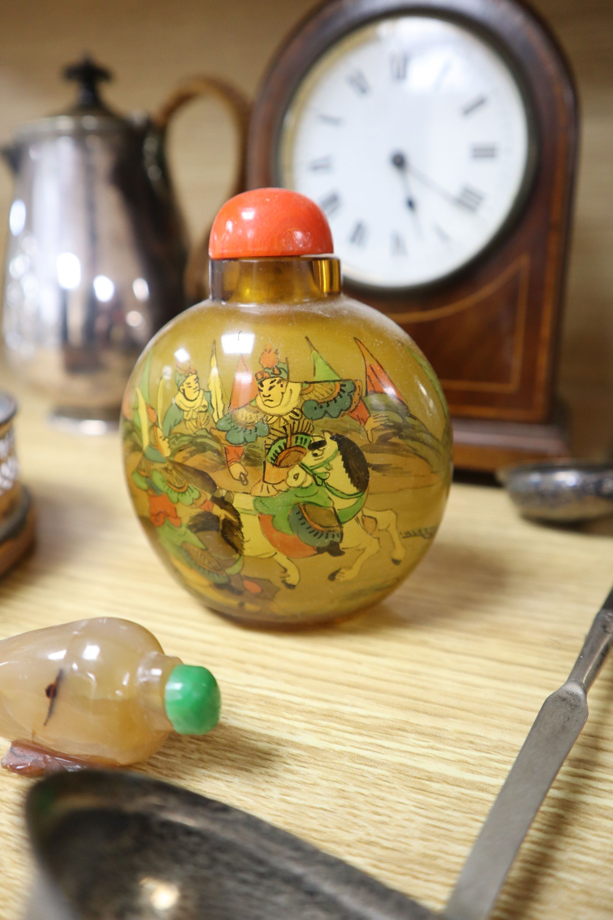 A quantity of mixed collectables including plated wares, minor silver, snuff bottles etc.